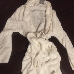 Ulta robe cotton white